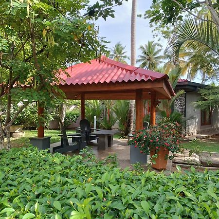 Avalon Village Resort Induruwa Esterno foto