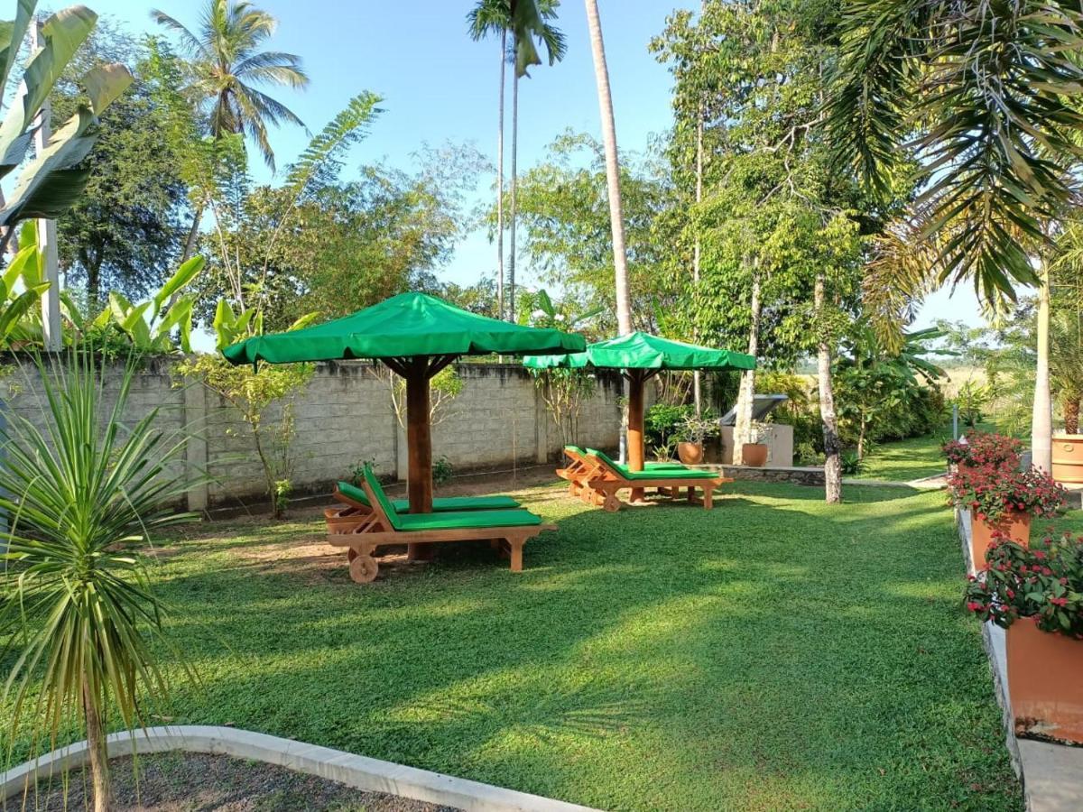 Avalon Village Resort Induruwa Esterno foto