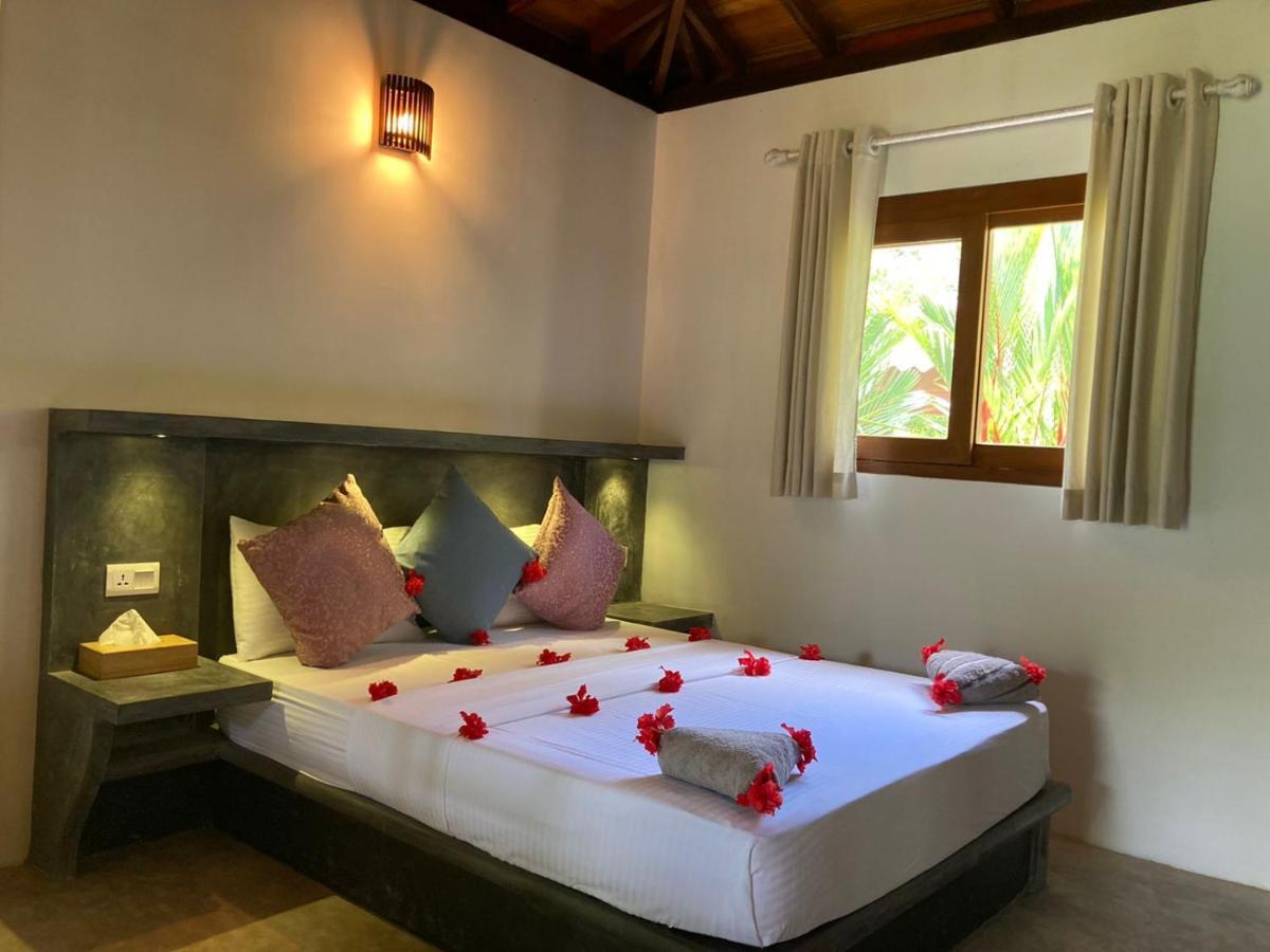 Avalon Village Resort Induruwa Esterno foto